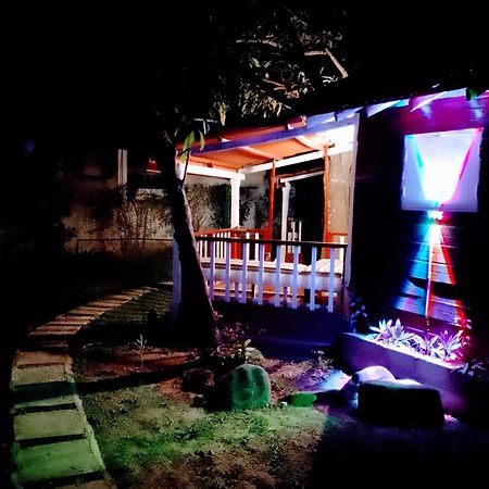 Area 51 Hotel Mirissa Ngoại thất bức ảnh