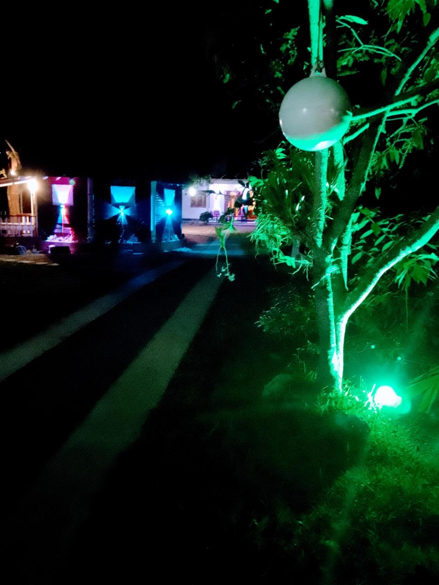 Area 51 Hotel Mirissa Ngoại thất bức ảnh