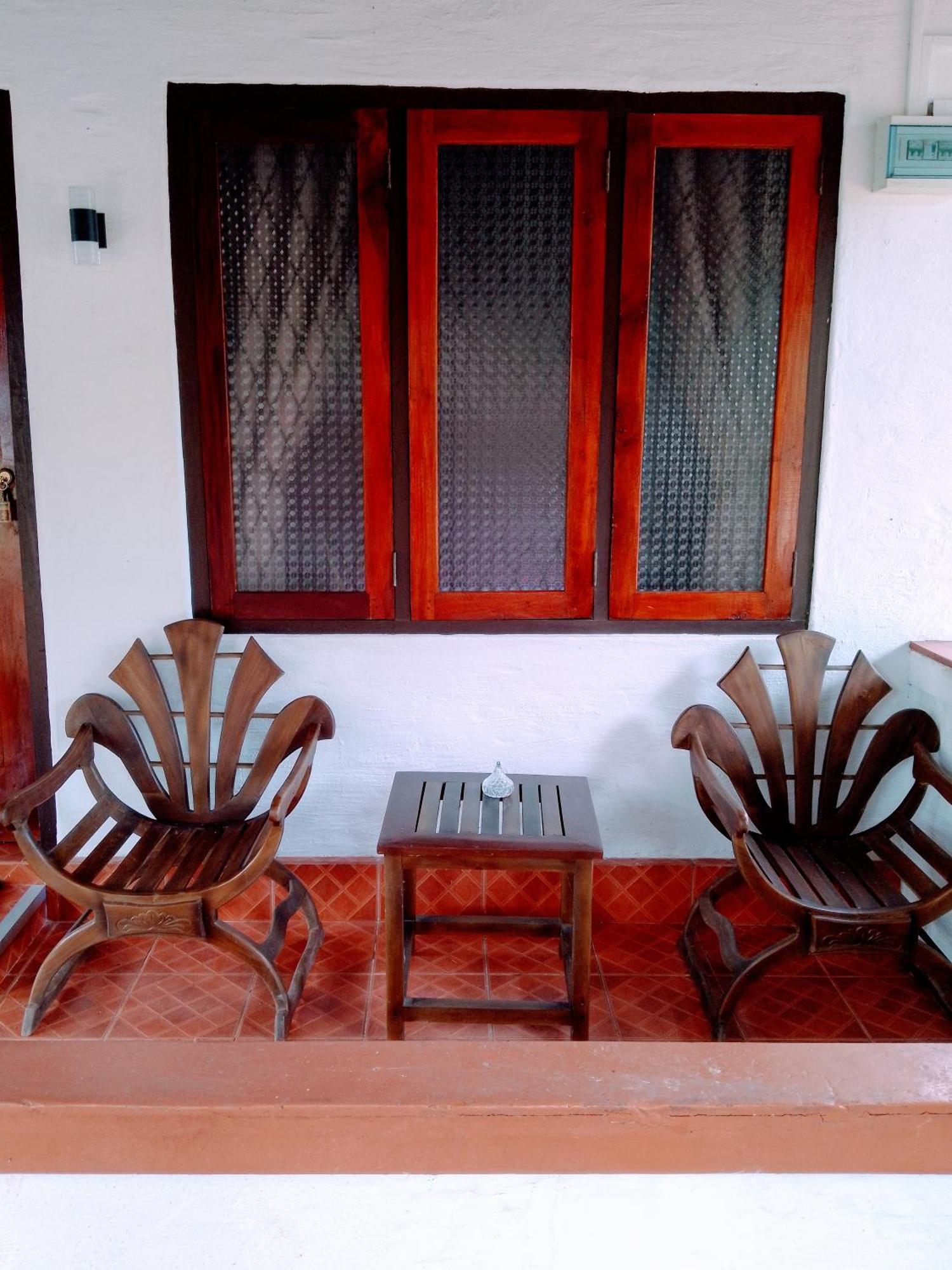 Area 51 Hotel Mirissa Ngoại thất bức ảnh