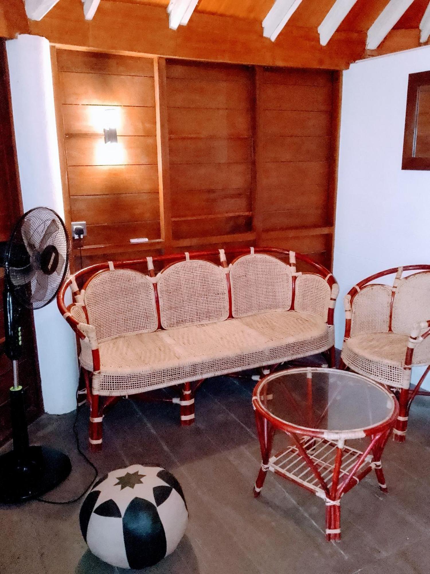 Area 51 Hotel Mirissa Ngoại thất bức ảnh